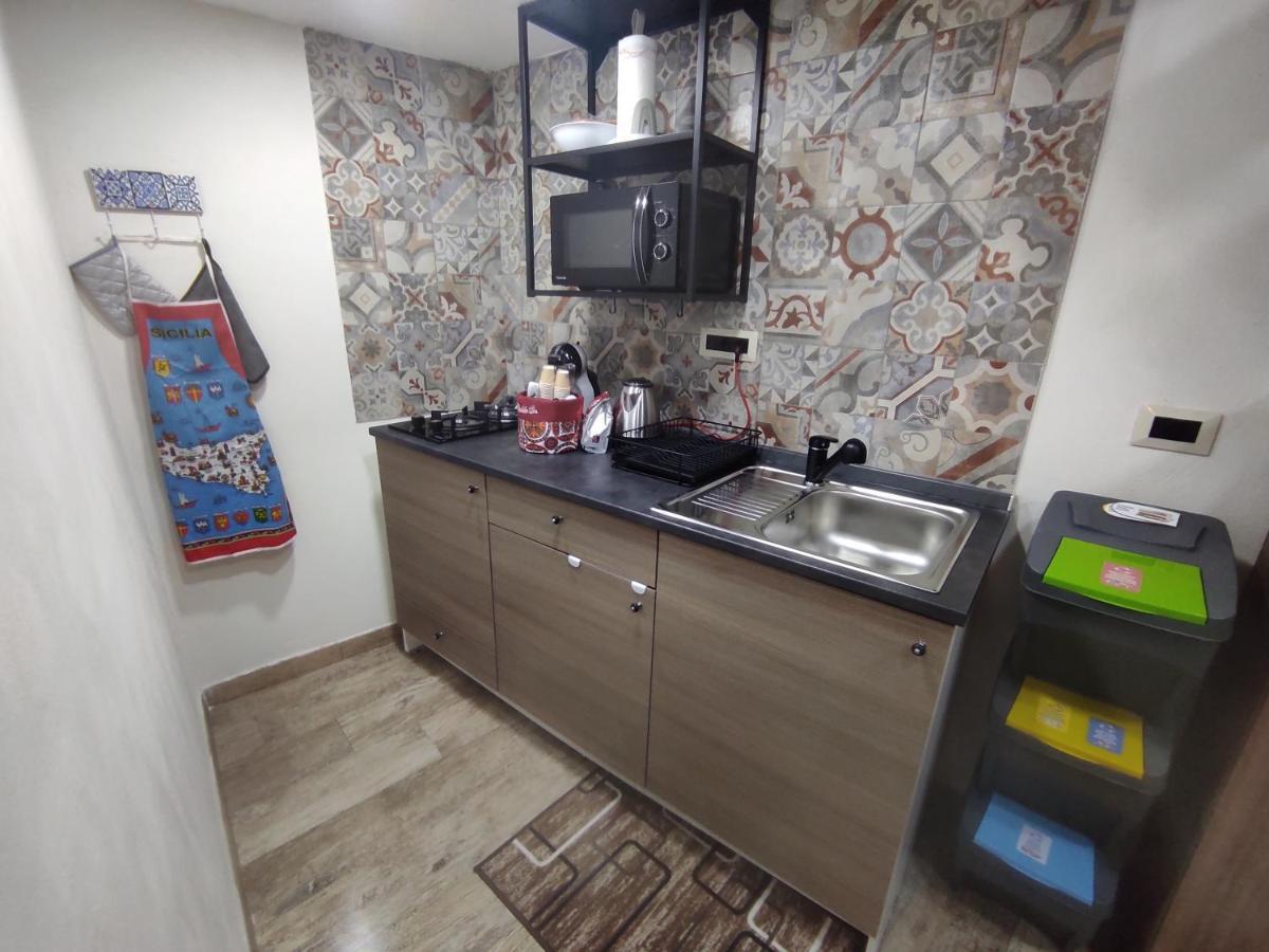 Tapia'S Rooms Big Катания Экстерьер фото
